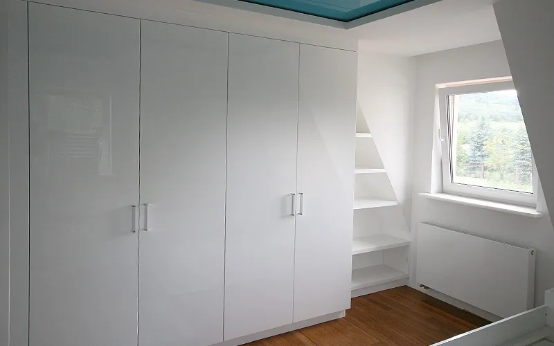 s01